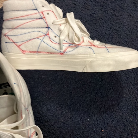 Van’s shoes - Picture 4 of 4